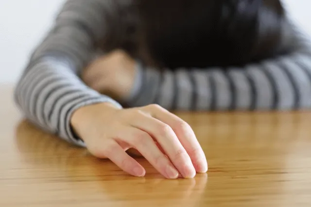 中学生が勉強部屋で学習するデメリット